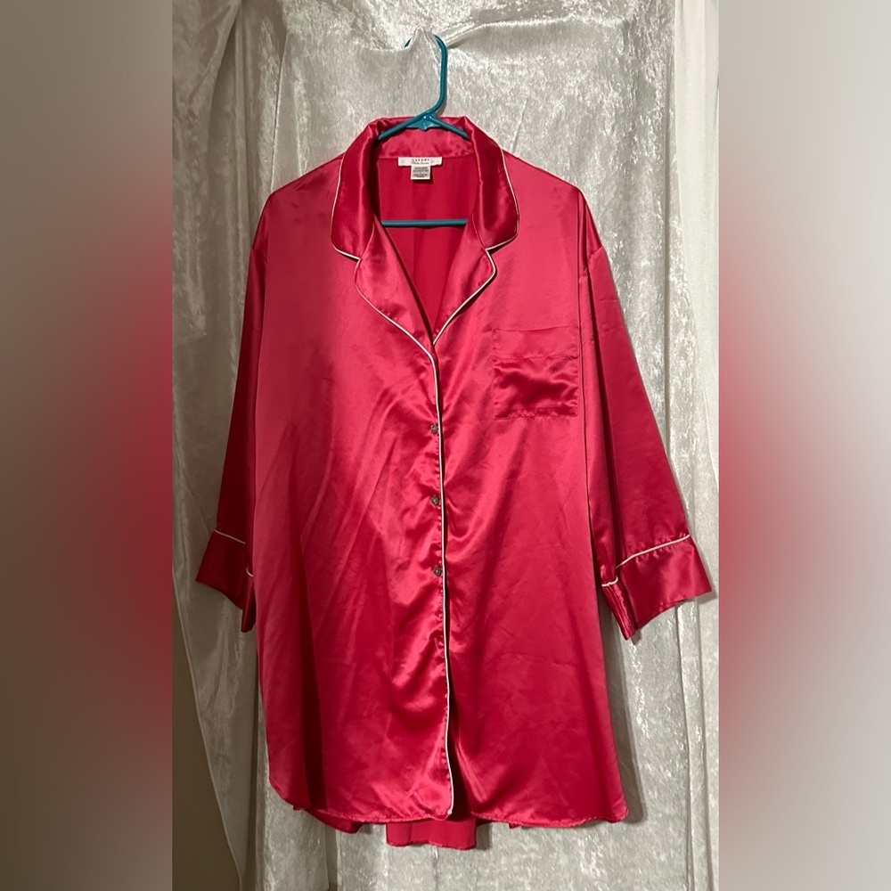 Size L, hot pink nightshirt, Natori Private Luxuries, 100% polyester